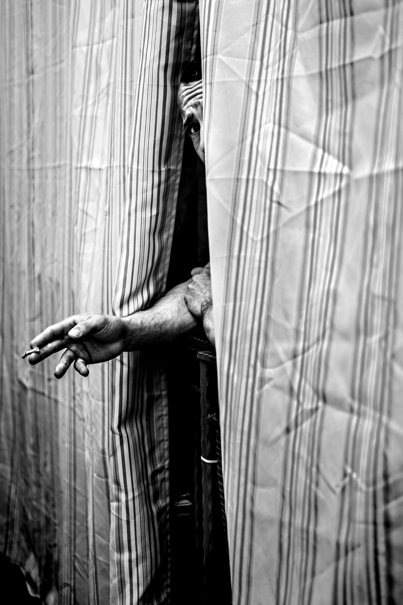 The eye and the cigarette