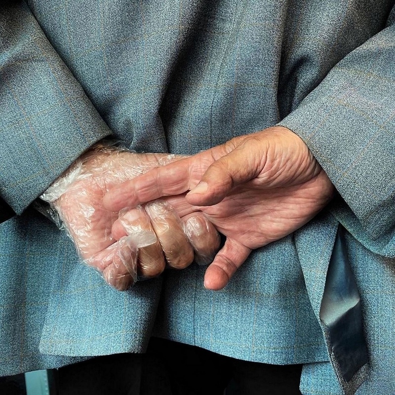 Rubber gloves and clean hands (Future vs Covid-19)