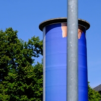 Columns, Poles and Trees - Vertical Lines in the Street