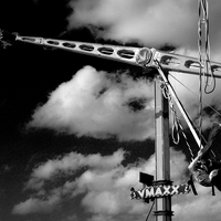 Lumière et obscurité à la fête foraine