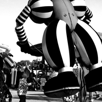 Lumière et obscurité à la fête foraine