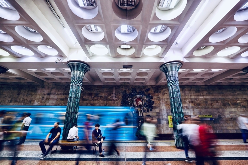 A moment in time at the Gafur Gulom metro (Tashkent, Uzbekistan)