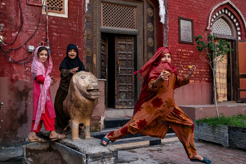 Girls playing in Lahore