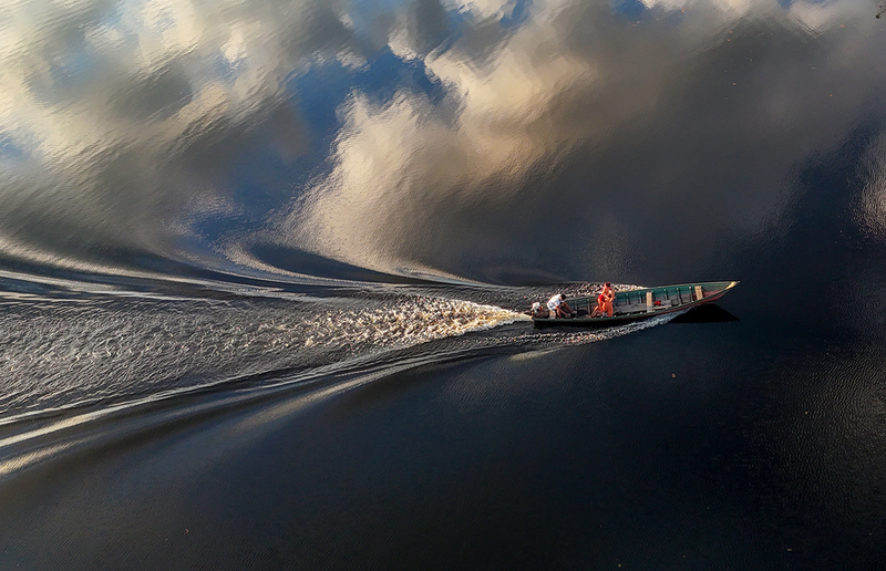 Sailing in the sky